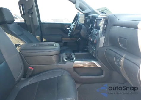 2021 Chevrolet Silverado 1500 4Wd Short Bed Rst z USA, uszkodzony, nr VIN 1GCUYEET8MZ281427